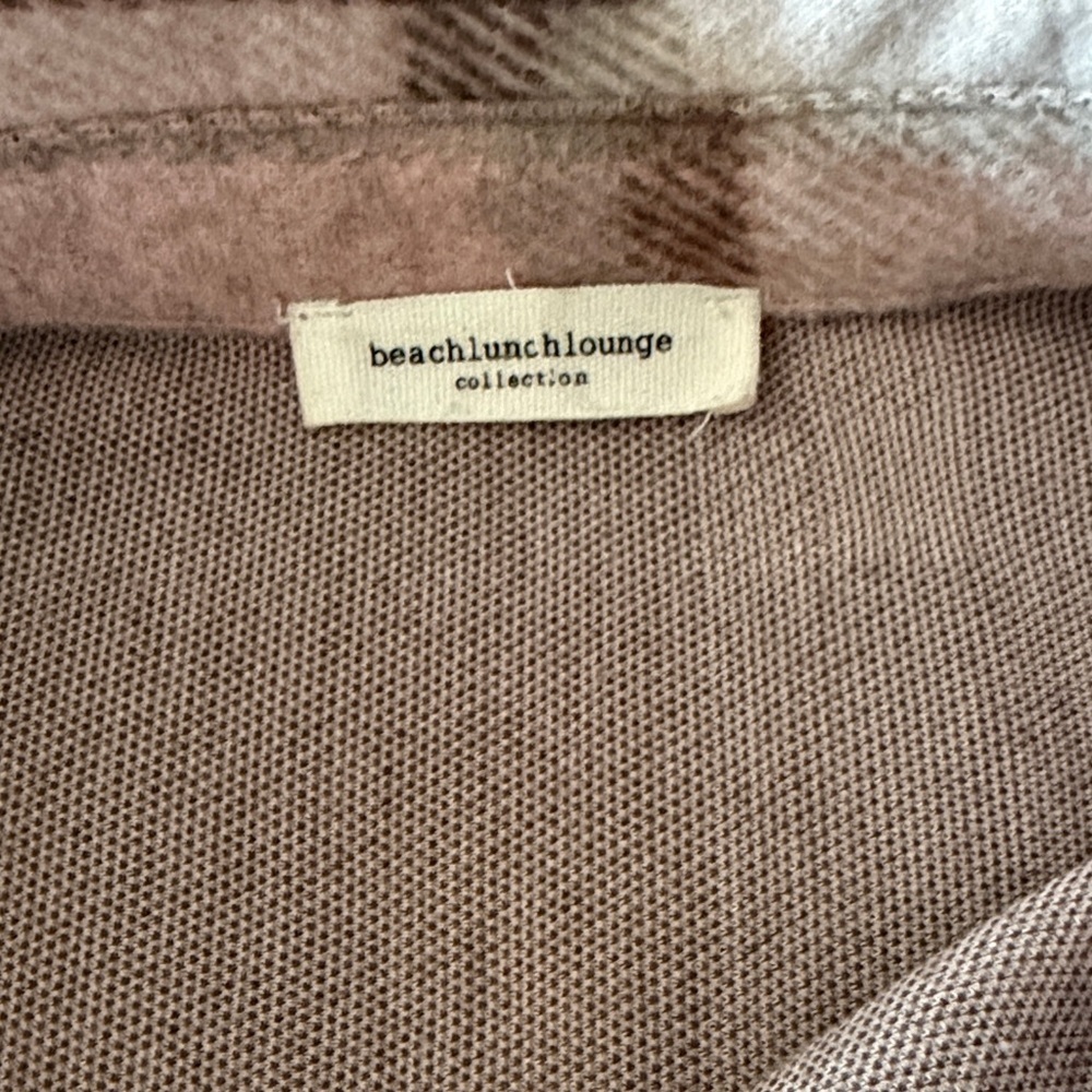beachlunchlounge Plaid Button Down Shirt in Pink and Brown Small - Picture 2 of 7